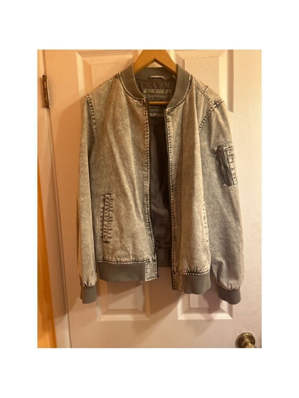 Women’s Levi Strauss & Co. Bomber Jacket Size L Gray